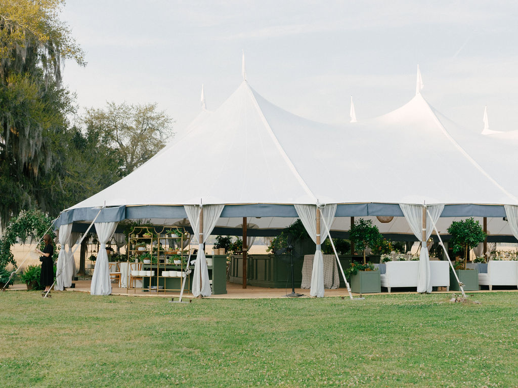 Wedding 417 anne rhett gathering runnymede 60x130 sail plank